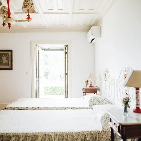Country house Quinta De Guimaraes *