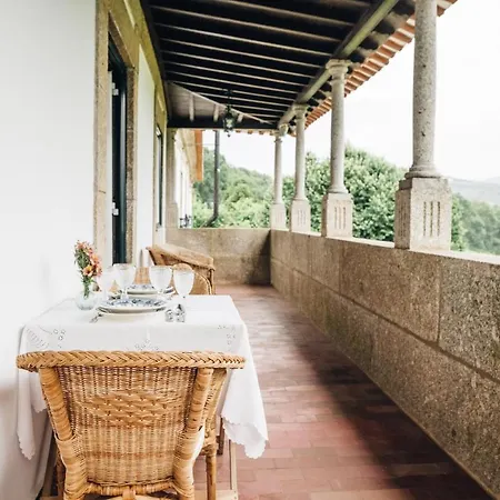 Country house Quinta De Guimaraes *
